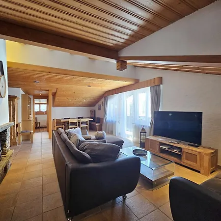 Sonnhuesli Dachwohnung * Saas Fee